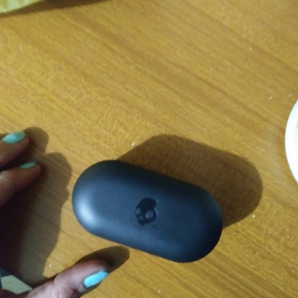 Skullcandy airpods - Picture 4 of 5